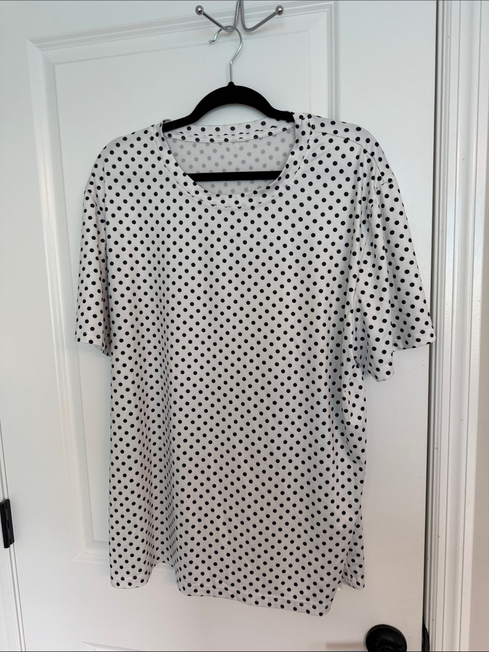 Women’s White Polka Dot Short-Sleeve Tee and shorts set, XL